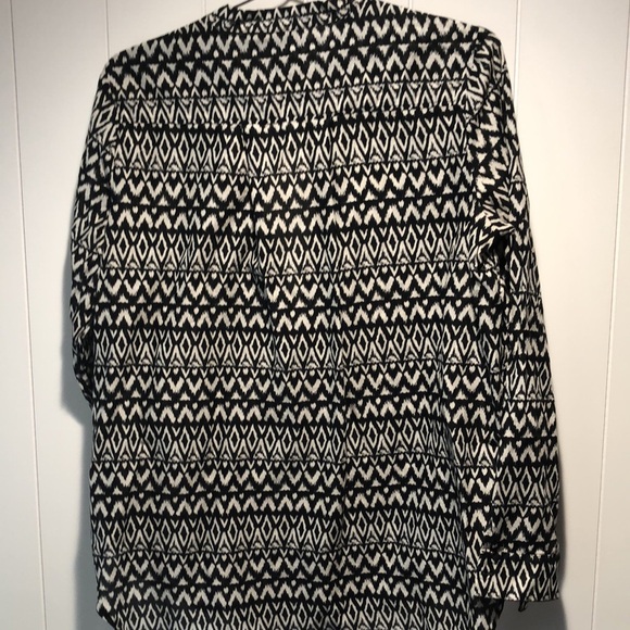 H&M cotton lightweight geometric pattern long sleeve Chinese collar 3/4 button 8 - Picture 6 of 9